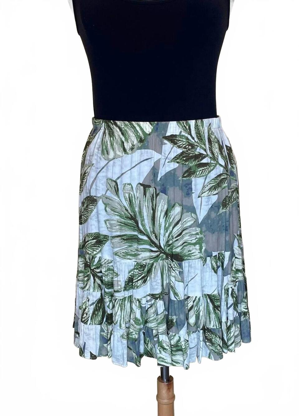 NEW JAMS WORLD women's tiered skirt in kona coast olive